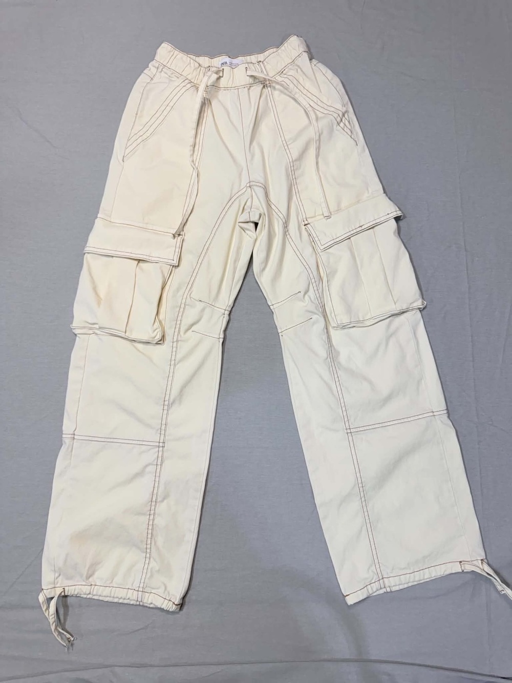 #444 ZARA Cream Utility Cargo Parachute Pants Size 0 – Contrast Stitch Wide Leg
